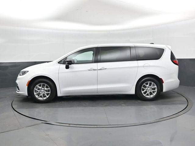 new 2026 Chrysler Pacifica car, priced at $41,198
