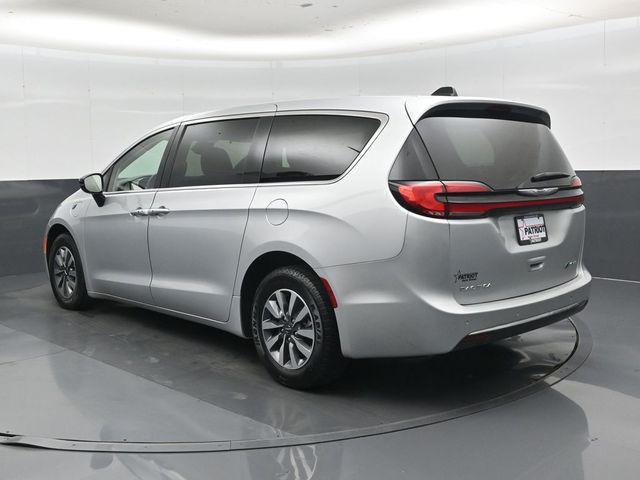 used 2024 Chrysler Pacifica Hybrid car, priced at $29,119