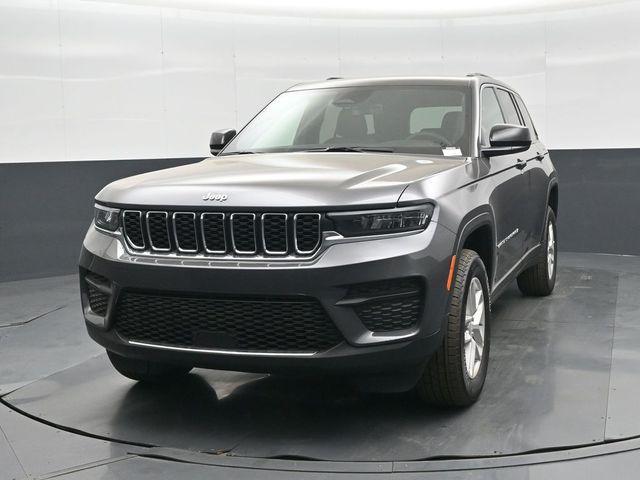 new 2025 Jeep Grand Cherokee car, priced at $31,757