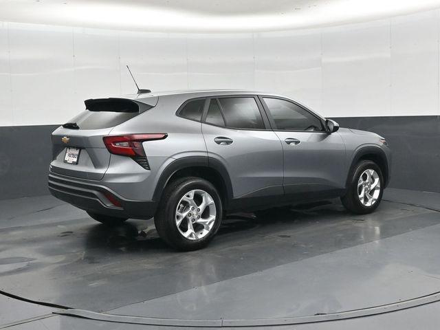 used 2025 Chevrolet Trax car, priced at $20,619
