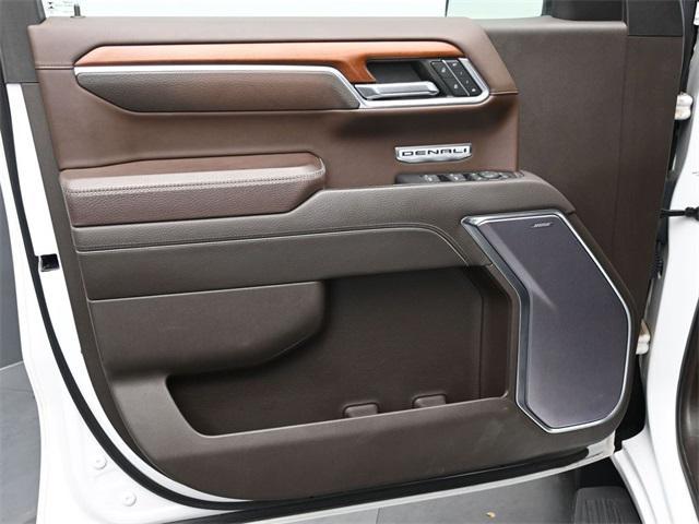 used 2023 GMC Sierra 1500 car, priced at $43,872