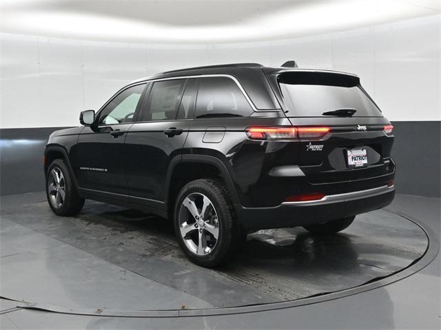 new 2026 Jeep Grand Cherokee car, priced at $43,900
