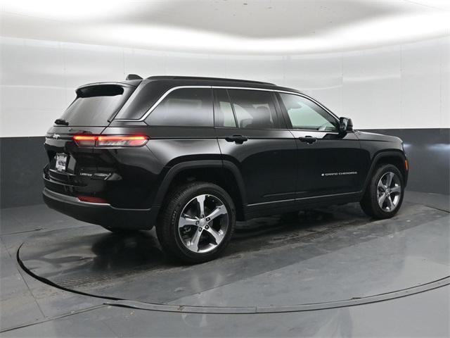 new 2026 Jeep Grand Cherokee car, priced at $43,900