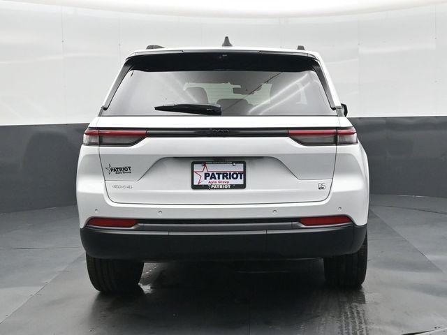 new 2026 Jeep Grand Cherokee car, priced at $43,868