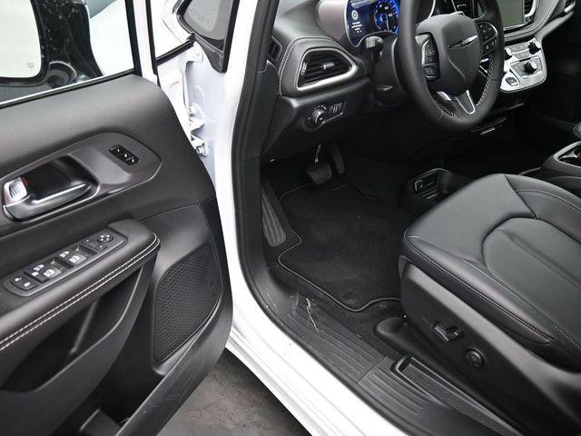 new 2026 Chrysler Pacifica car, priced at $41,198