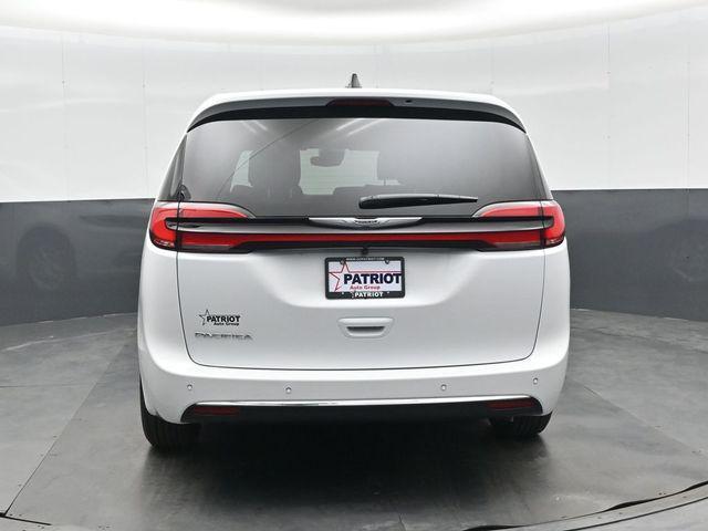 new 2026 Chrysler Pacifica car, priced at $41,198