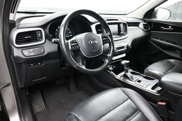 used 2019 Kia Sorento car, priced at $17,319