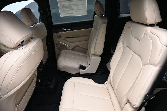 new 2026 Jeep Grand Cherokee L car, priced at $44,739