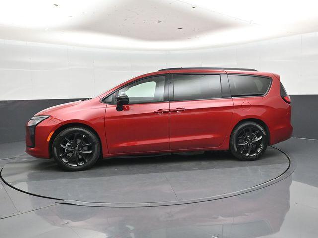 new 2027 Chrysler Pacifica car, priced at $53,519