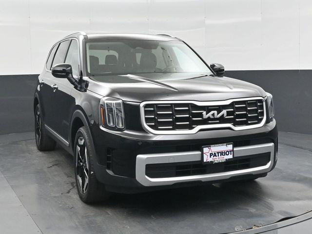 used 2025 Kia Telluride car, priced at $34,119