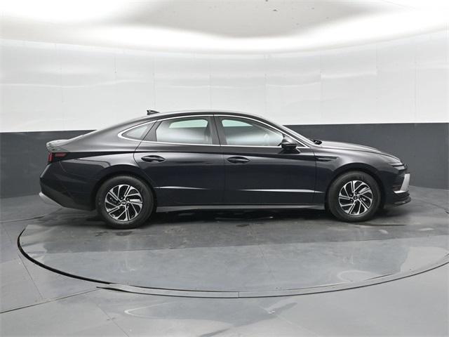 used 2026 Hyundai Sonata Hybrid car, priced at $28,000