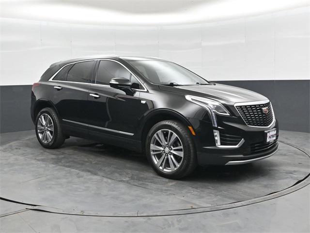 used 2025 Cadillac XT5 car, priced at $42,504