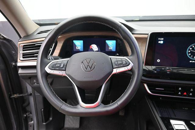 used 2025 Volkswagen Atlas car, priced at $32,319