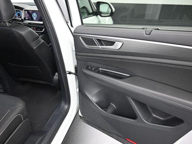 used 2025 Volkswagen Atlas Cross Sport car, priced at $34,191