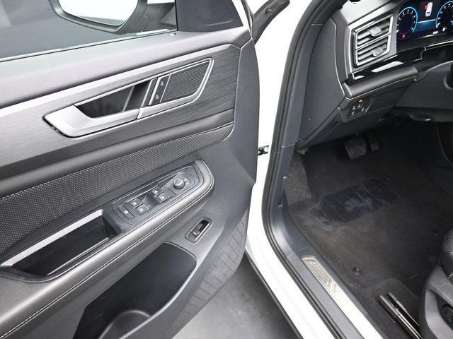 used 2025 Volkswagen Atlas Cross Sport car, priced at $34,191