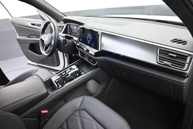 used 2025 Volkswagen Atlas Cross Sport car, priced at $30,619