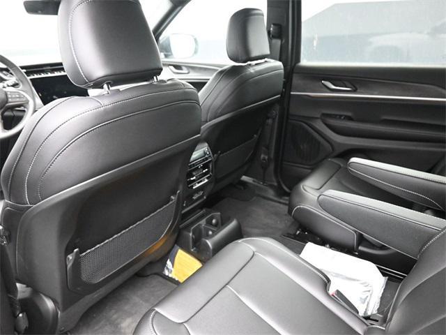 new 2025 Jeep Grand Cherokee L car, priced at $43,903