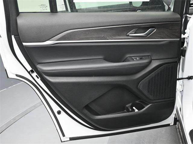 new 2025 Jeep Grand Cherokee L car, priced at $43,903