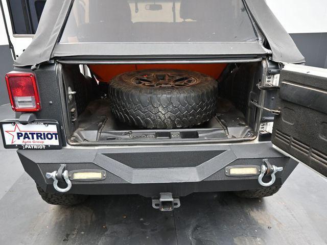 used 2015 Jeep Wrangler Unlimited car, priced at $21,422