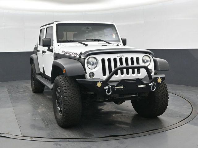 used 2015 Jeep Wrangler Unlimited car, priced at $21,422