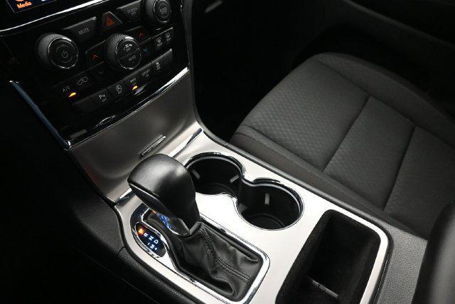 used 2022 Jeep Grand Cherokee car, priced at $25,619