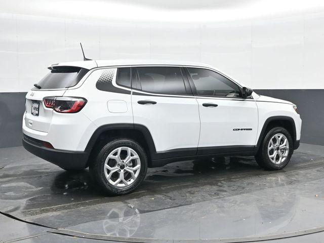 used 2025 Jeep Compass car, priced at $25,000