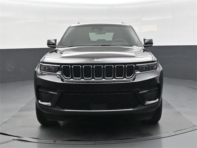 new 2025 Jeep Grand Cherokee car, priced at $31,757