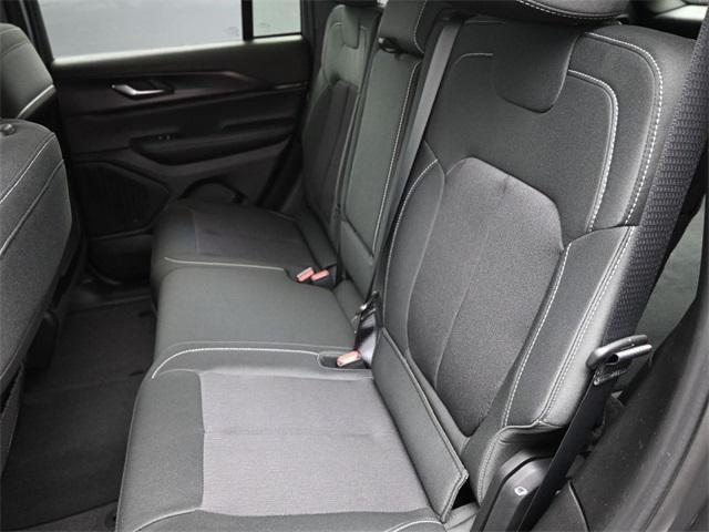 new 2025 Jeep Grand Cherokee car, priced at $31,757