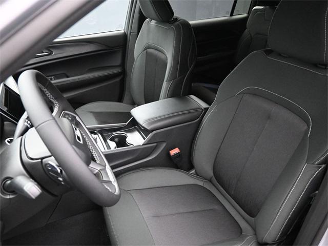 new 2025 Jeep Grand Cherokee L car, priced at $35,298