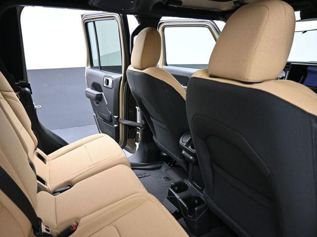 new 2026 Jeep Gladiator car, priced at $49,740