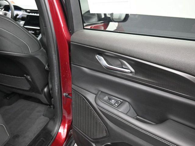 used 2024 Jeep Grand Cherokee car, priced at $29,500