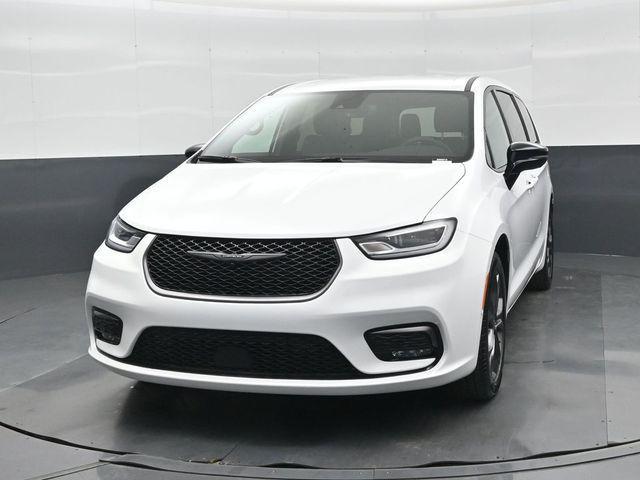 new 2026 Chrysler Pacifica car, priced at $43,146