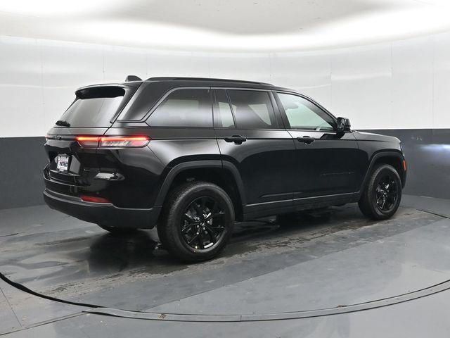 new 2026 Jeep Grand Cherokee car, priced at $43,575