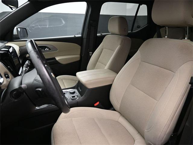 used 2022 Chevrolet Traverse car, priced at $21,034
