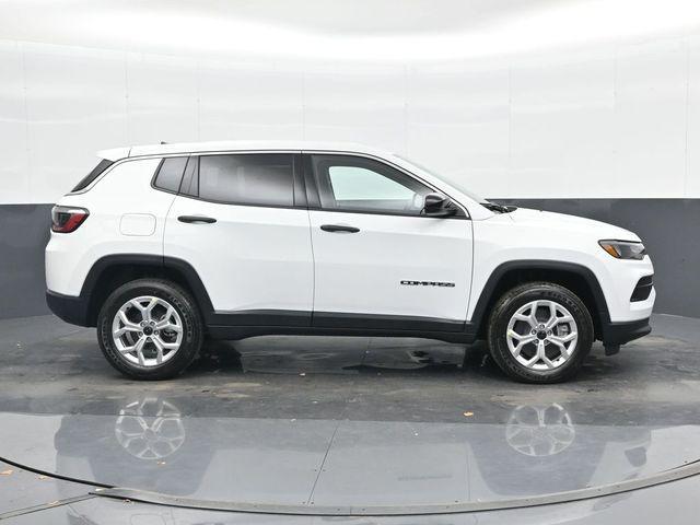 used 2025 Jeep Compass car, priced at $25,000