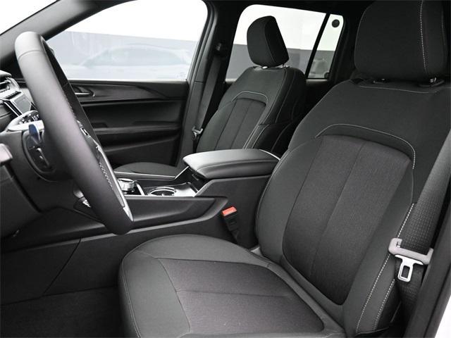 new 2025 Jeep Grand Cherokee car, priced at $31,210