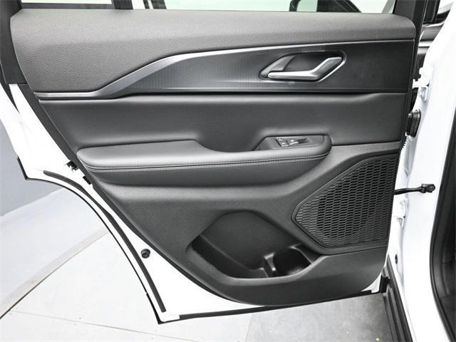 new 2025 Jeep Grand Cherokee car, priced at $31,210