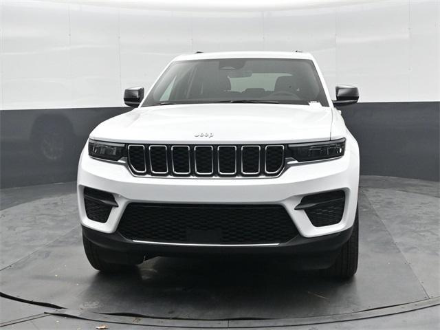 new 2025 Jeep Grand Cherokee car, priced at $31,210