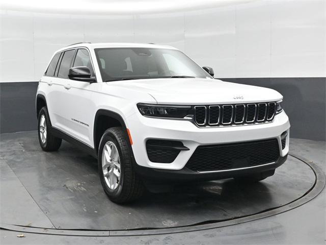 new 2025 Jeep Grand Cherokee car, priced at $31,210