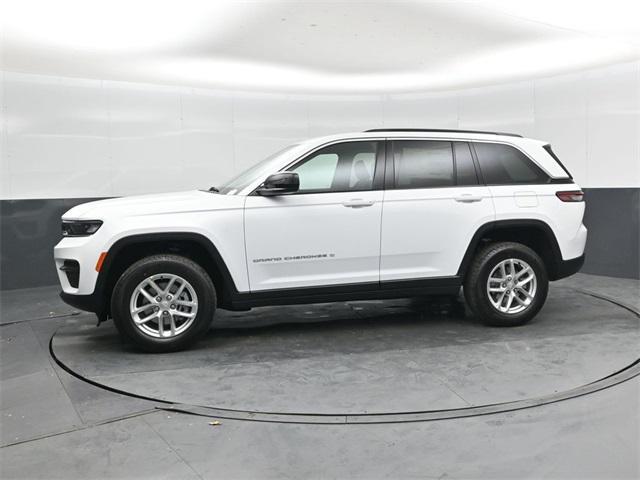 new 2025 Jeep Grand Cherokee car, priced at $31,210