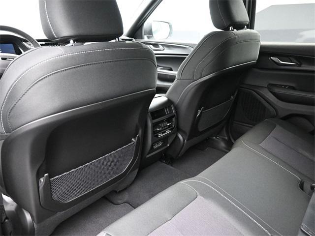 new 2025 Jeep Grand Cherokee car, priced at $31,210