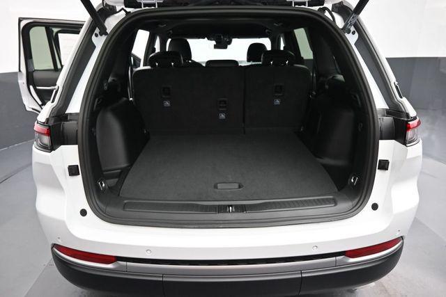 new 2026 Jeep Grand Cherokee car, priced at $39,773