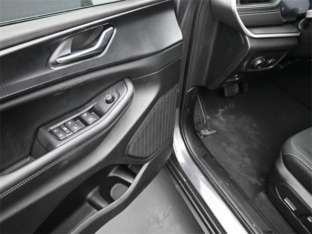 new 2026 Jeep Grand Cherokee L car, priced at $43,068