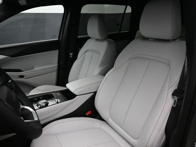 new 2026 Jeep Cherokee car, priced at $42,415