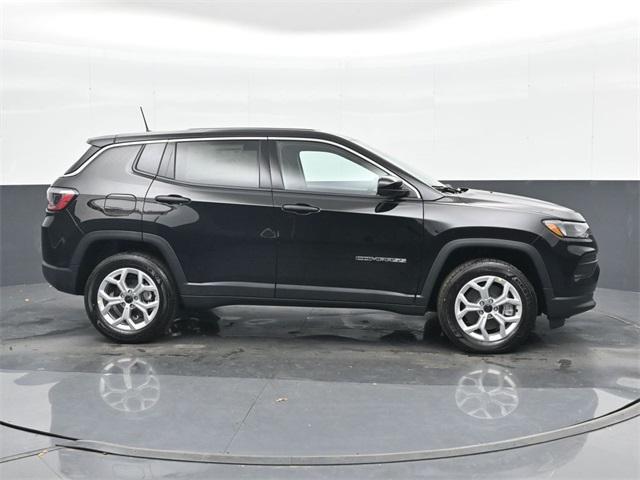 new 2025 Jeep Compass car, priced at $23,585