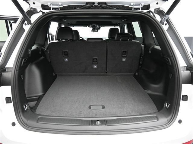 new 2025 Jeep Grand Cherokee car, priced at $40,708