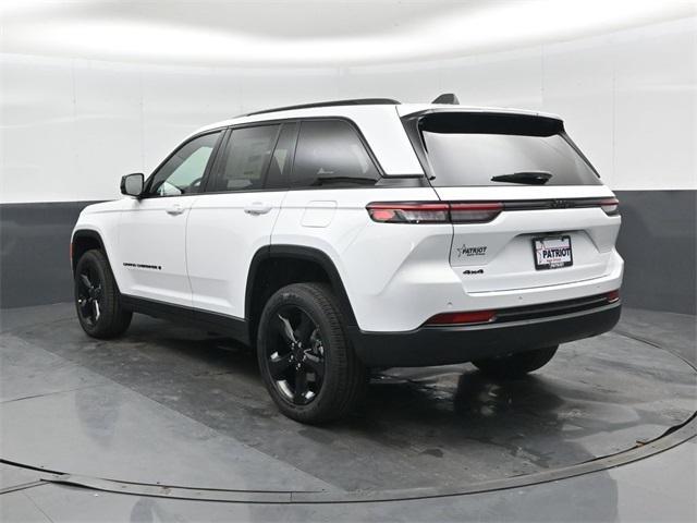 new 2025 Jeep Grand Cherokee car, priced at $40,708