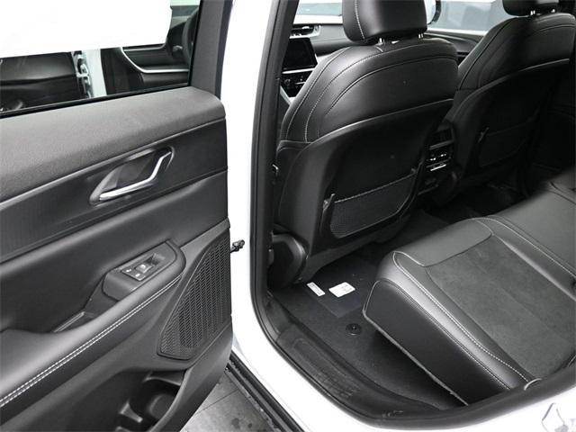 new 2025 Jeep Grand Cherokee car, priced at $40,708