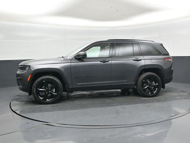new 2026 Jeep Grand Cherokee car, priced at $47,330