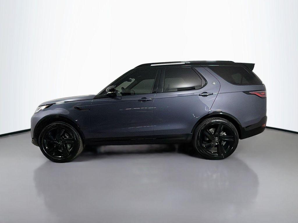 new 2026 Land Rover Discovery car, priced at $74,471